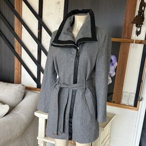 Calvin Klein Collection Women’s Gray Wool Coat Size M Black Faux Leather Trim